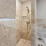 بيت للعطل Les Jardins De Bouteille مانوسك