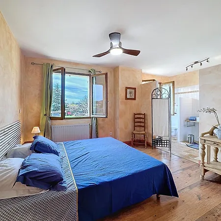 بيت للعطل Les Jardins De Bouteille