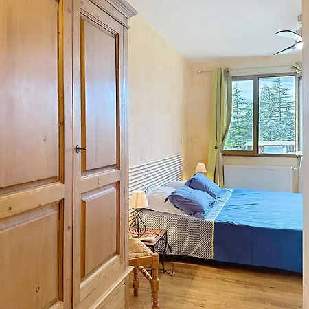 Les Jardins De Bouteille