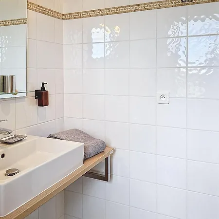 Les Jardins De Bouteille