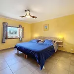 בית נופש Les Jardins De Bouteille *