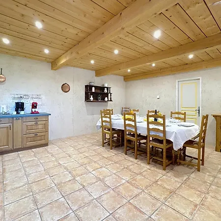 Holiday home Les Jardins De Bouteille