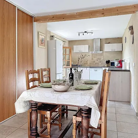 Les Jardins De Bouteille Holiday home *