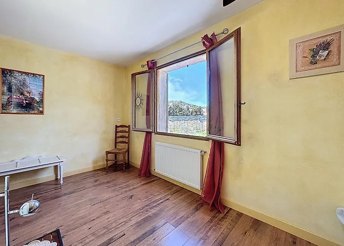 Les Jardins De Bouteille *