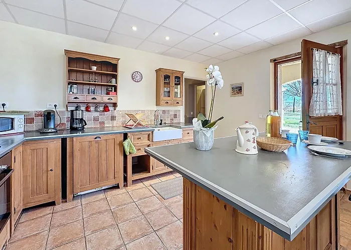 Les Jardins De Bouteille Hébergement de vacances